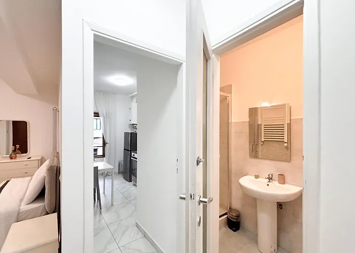 Fair Heaven - Modern Stay Near Metro Bisceglie&San Siro